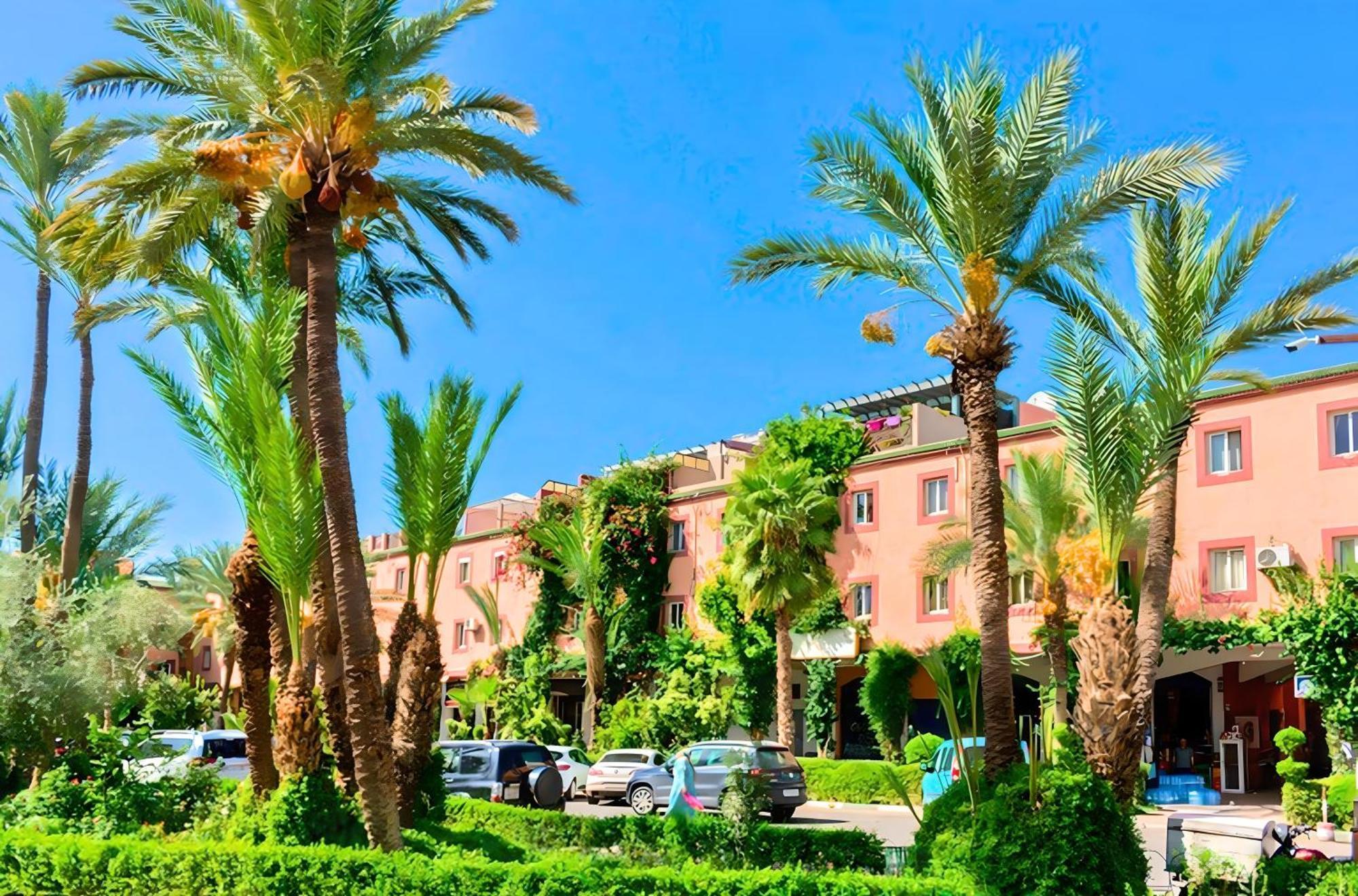Tres Beau Riad A Marrakech Avec Piscines Маракеш Екстериор снимка